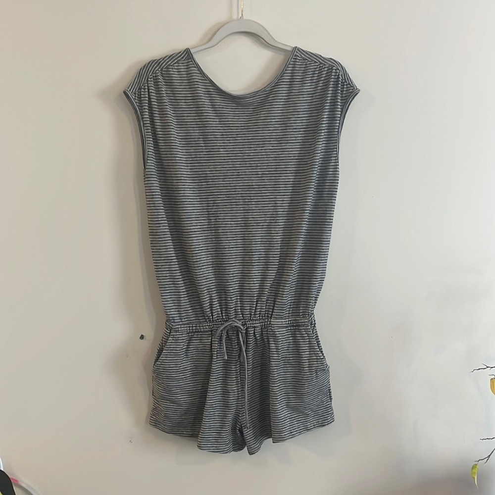 PrAna Striped Romper Hemp Organic Cotton S Relaxed Comfy Cozy Blue Summer